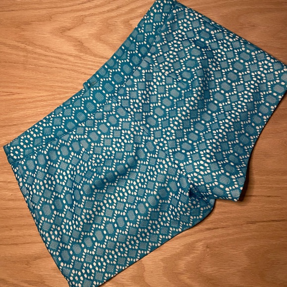 Alya Blue Lined Shorts - Picture 3 of 4